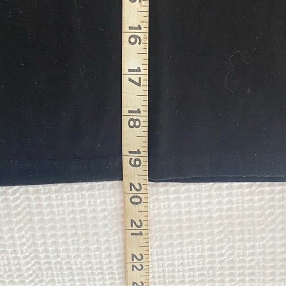 🟢 {3/$15} Harper’s Bazaar 3/4 Sleeve Tee - Picture 7 of 11